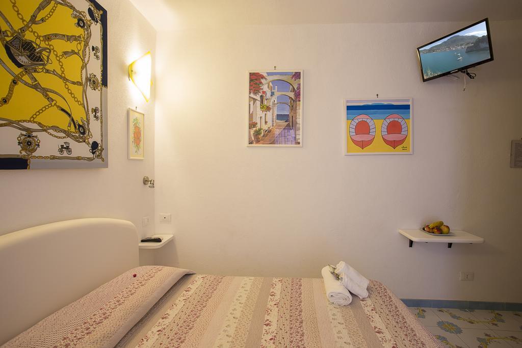 B&B Celestina Ischia Lacco Ameno  Exterior photo